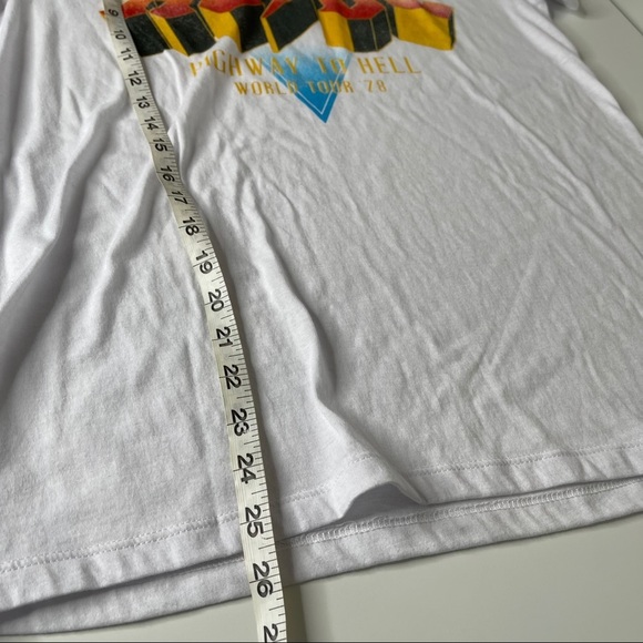 CHASER Brand AC⚡️DC Graphic Tee Shirt size medium - Picture 6 of 7